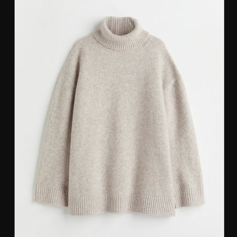 H&M Oversized Turtleneck Sweater Beige
